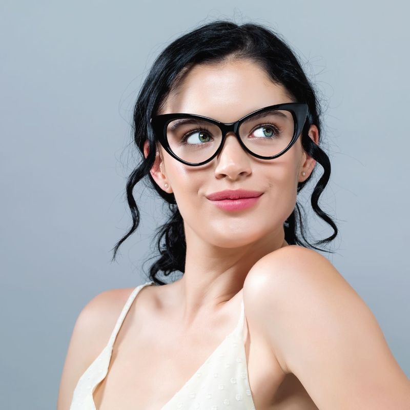 Popular Eyewear Trends You Need To Know Visions Optique Eyecare